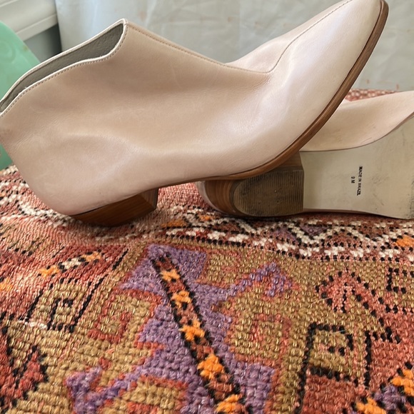 Matisse Aida leather booties in Nude - Picture 13 of 16